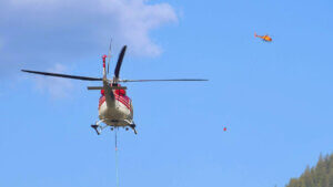 BC Wildfires - Agate Mtn_Helicopter Air Attack ©RockRidge Canyon